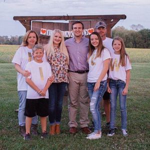 Meet your Posher, Kelley